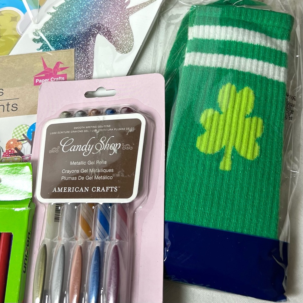 A LITTLE LUCK FOR YOU GIFT SET - Picture 4 of 15
